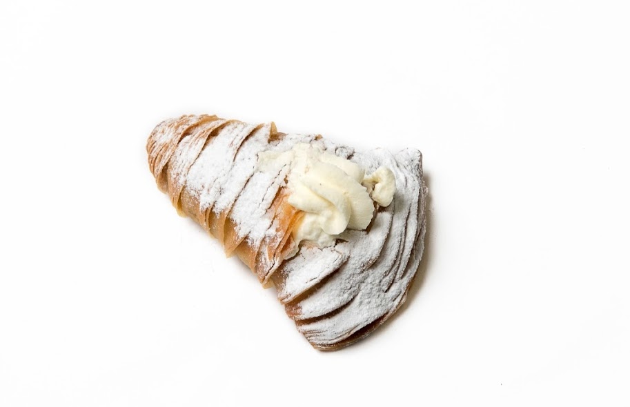Sfogliatella chantilly